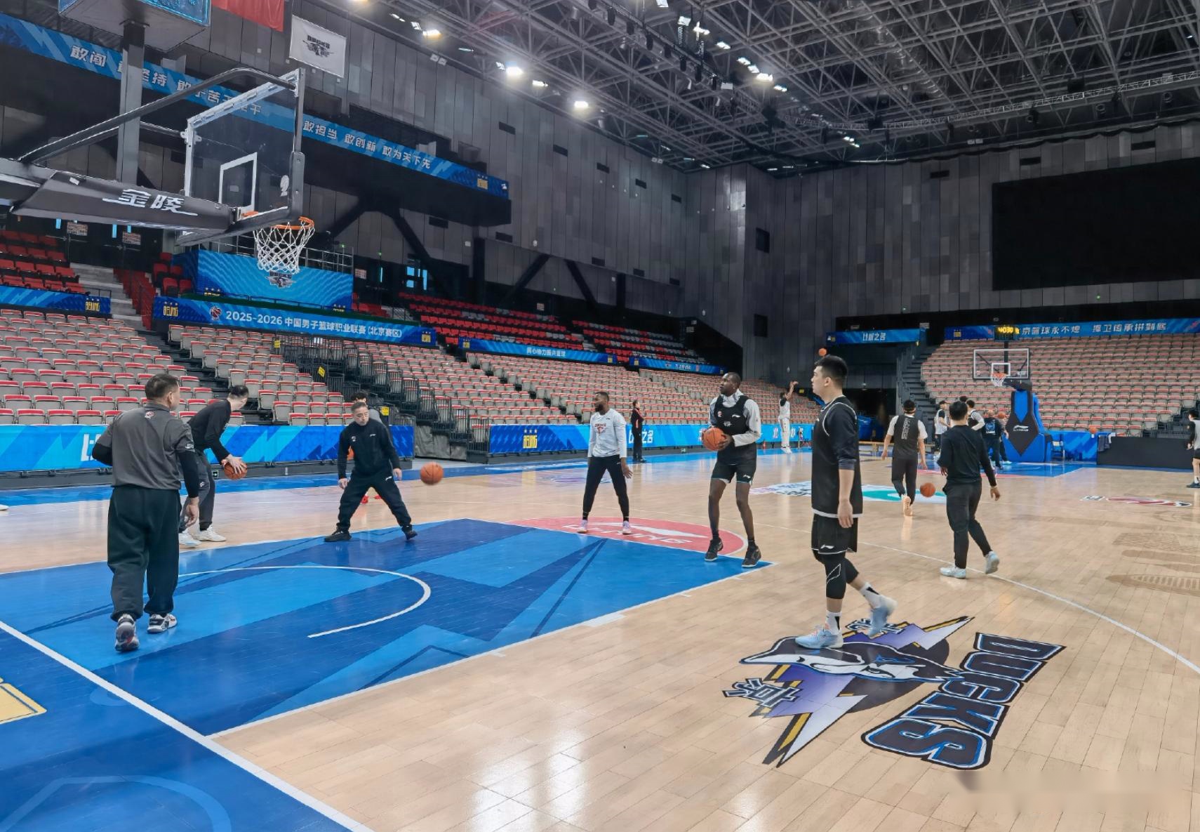 备战山西困难重重！赵睿+2内缺席，斯佩尔曼伤重，曾凡博也有手伤