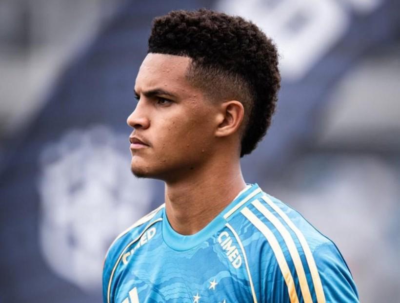 记者：多特签普拉特斯有告吹危险，克鲁塞罗不满意1200万报价