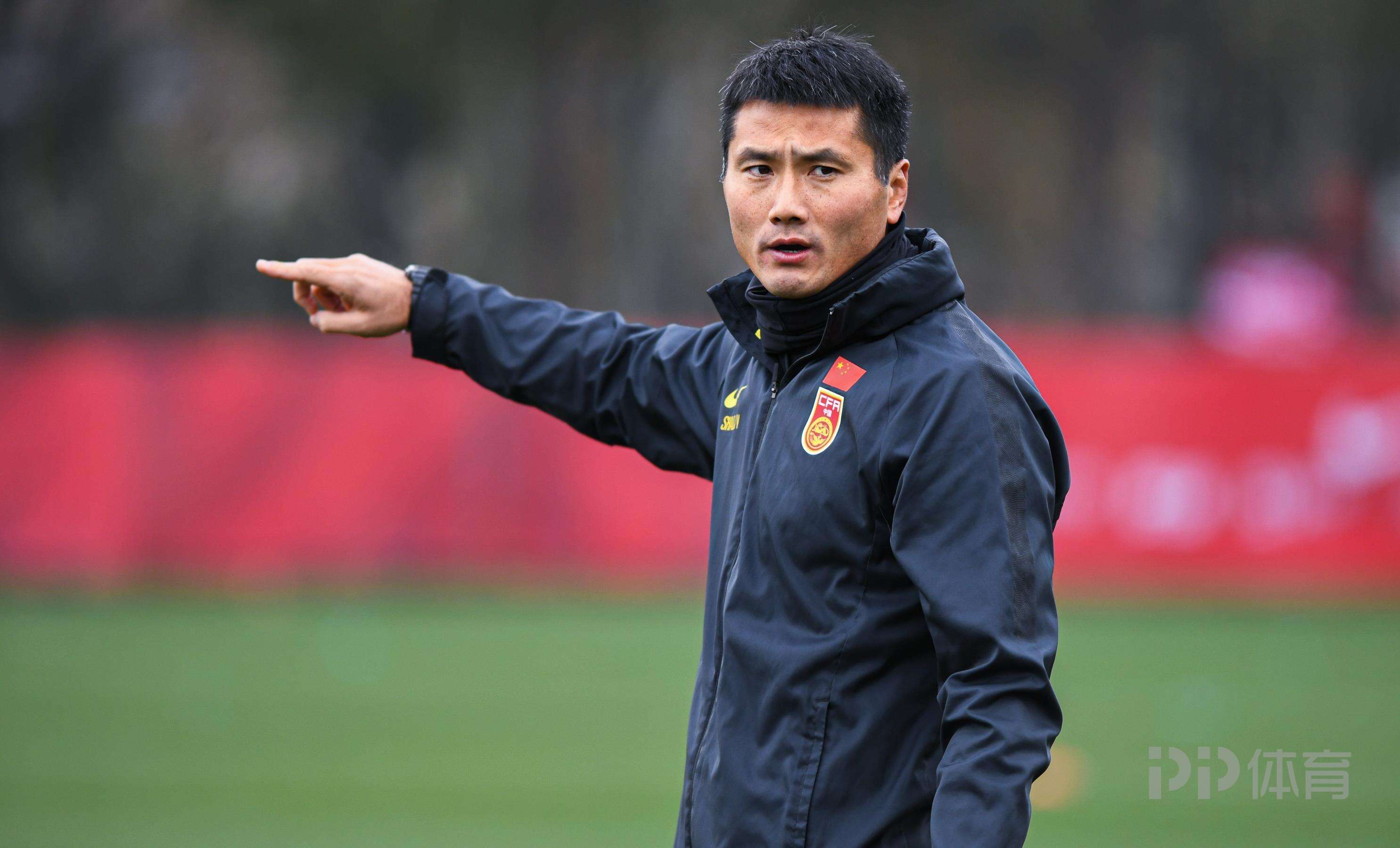 马德兴谈FIFA系列赛：对手质量不错 国足无需刻意追求成绩